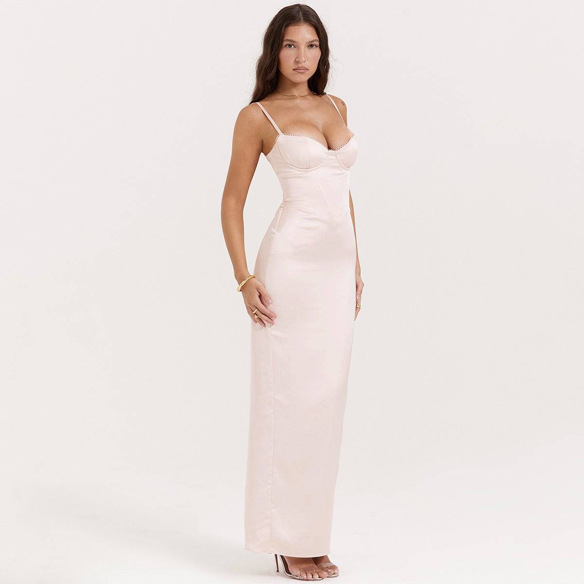 Elegantes Abendkleid mit Schlitz