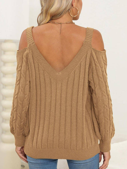 Pullover mit V-Ausschnitt und Zopfmuster und Herzmotiv