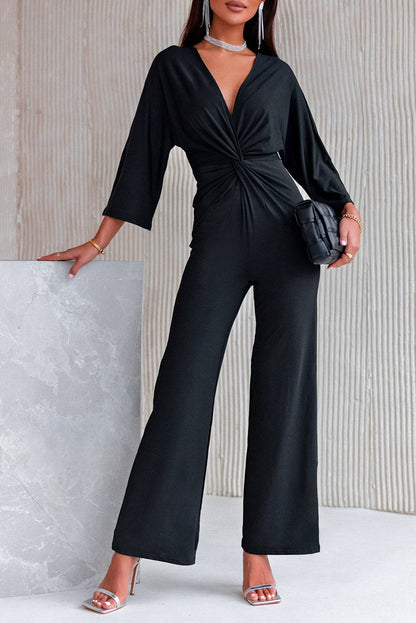 Jumpsuit mit verdrehtem Ausschnitt und Dreiviertelärmeln