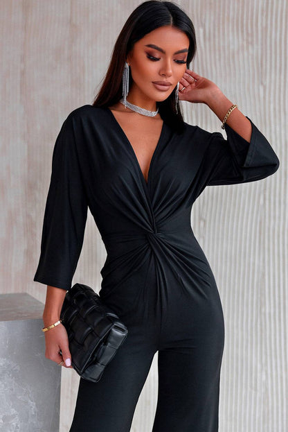 Jumpsuit mit verdrehtem Ausschnitt und Dreiviertelärmeln