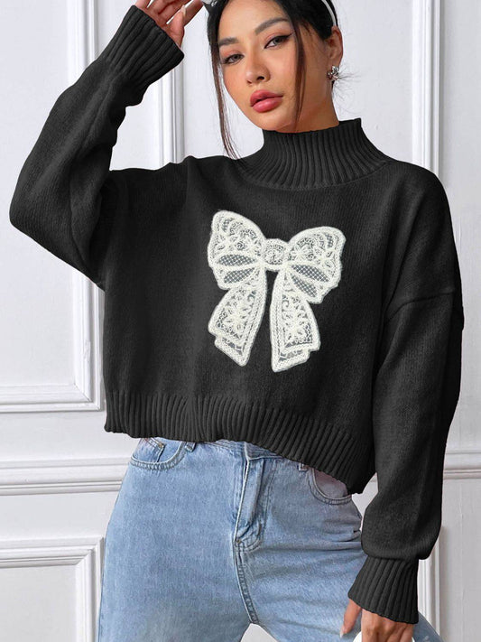 Rollkragenpullover mit Schleife und langem Arm
