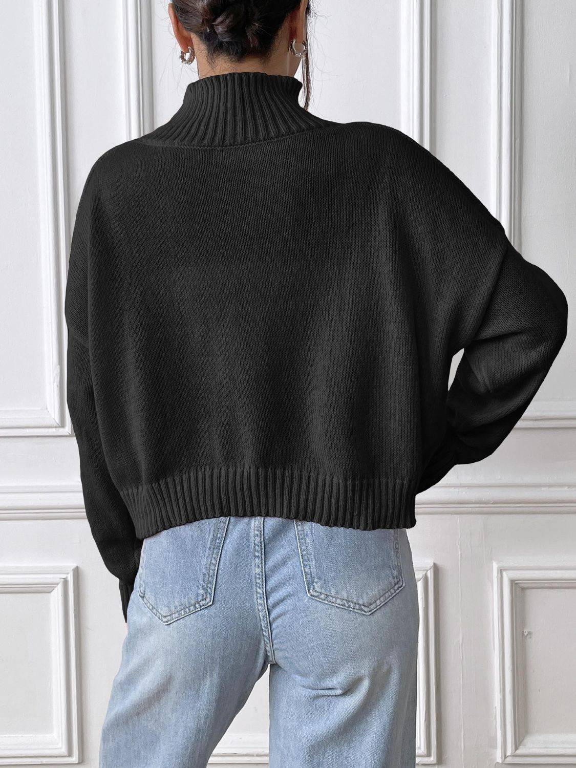 Rollkragenpullover mit Schleife und langem Arm