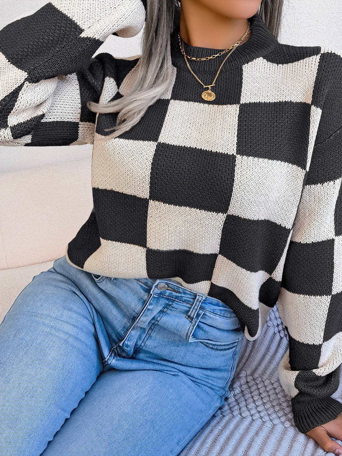 Karierter Pullover mit Stehkragen und langen Ärmeln