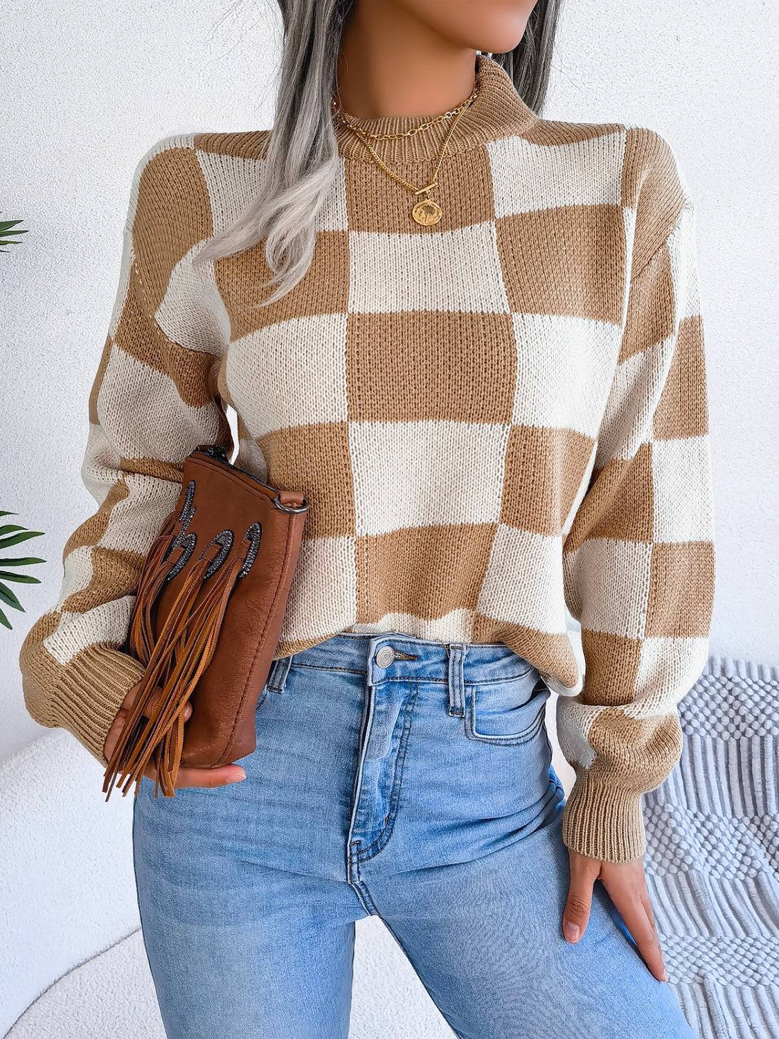 Karierter Pullover mit Stehkragen und langen Ärmeln