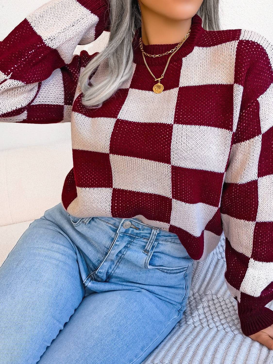 Karierter Pullover mit Stehkragen und langen Ärmeln
