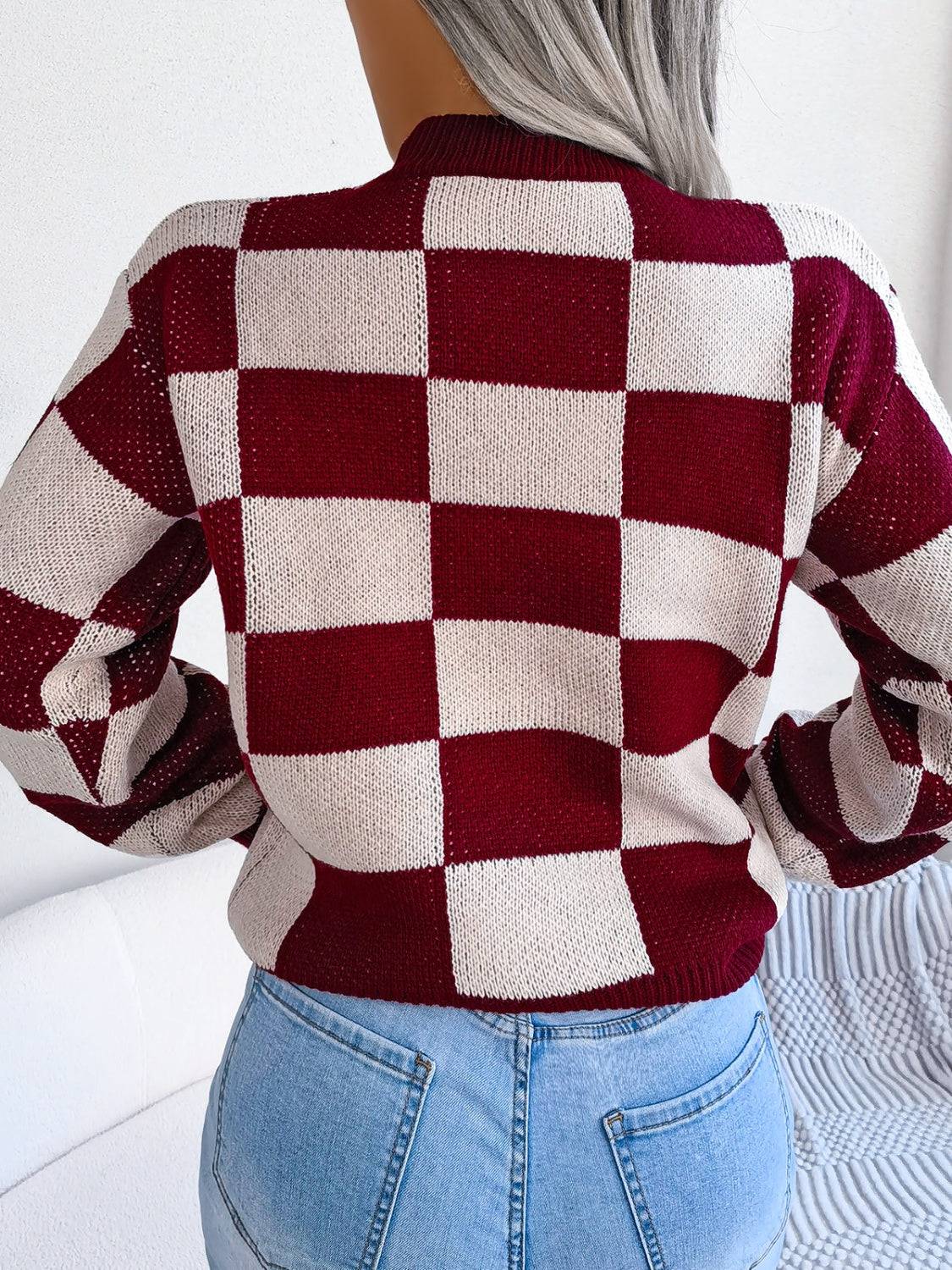 Karierter Pullover mit Stehkragen und langen Ärmeln