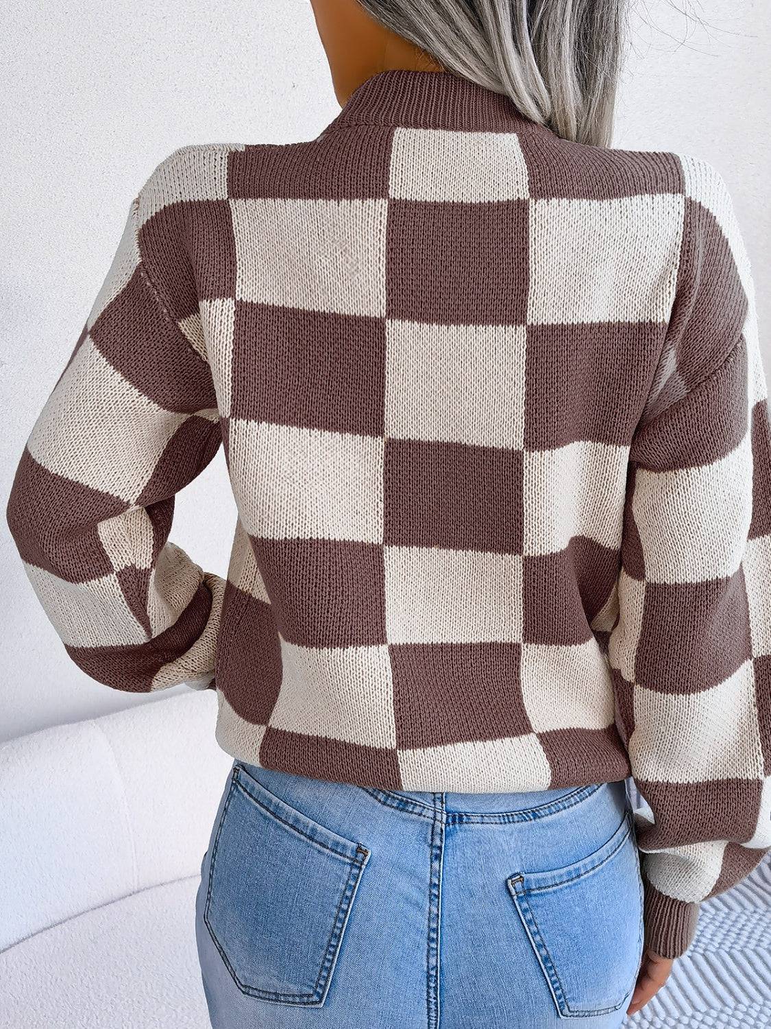 Karierter Pullover mit Stehkragen und langen Ärmeln