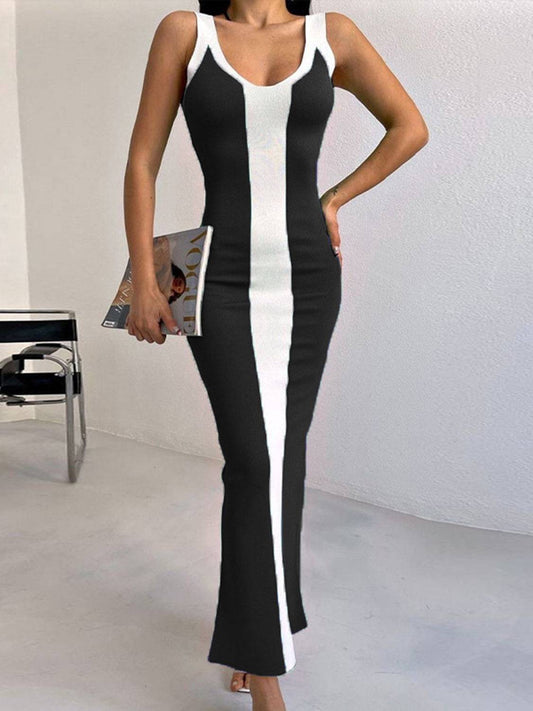 Midikleid mit Schlitz und breiten Trägern in Kontrastfarbe