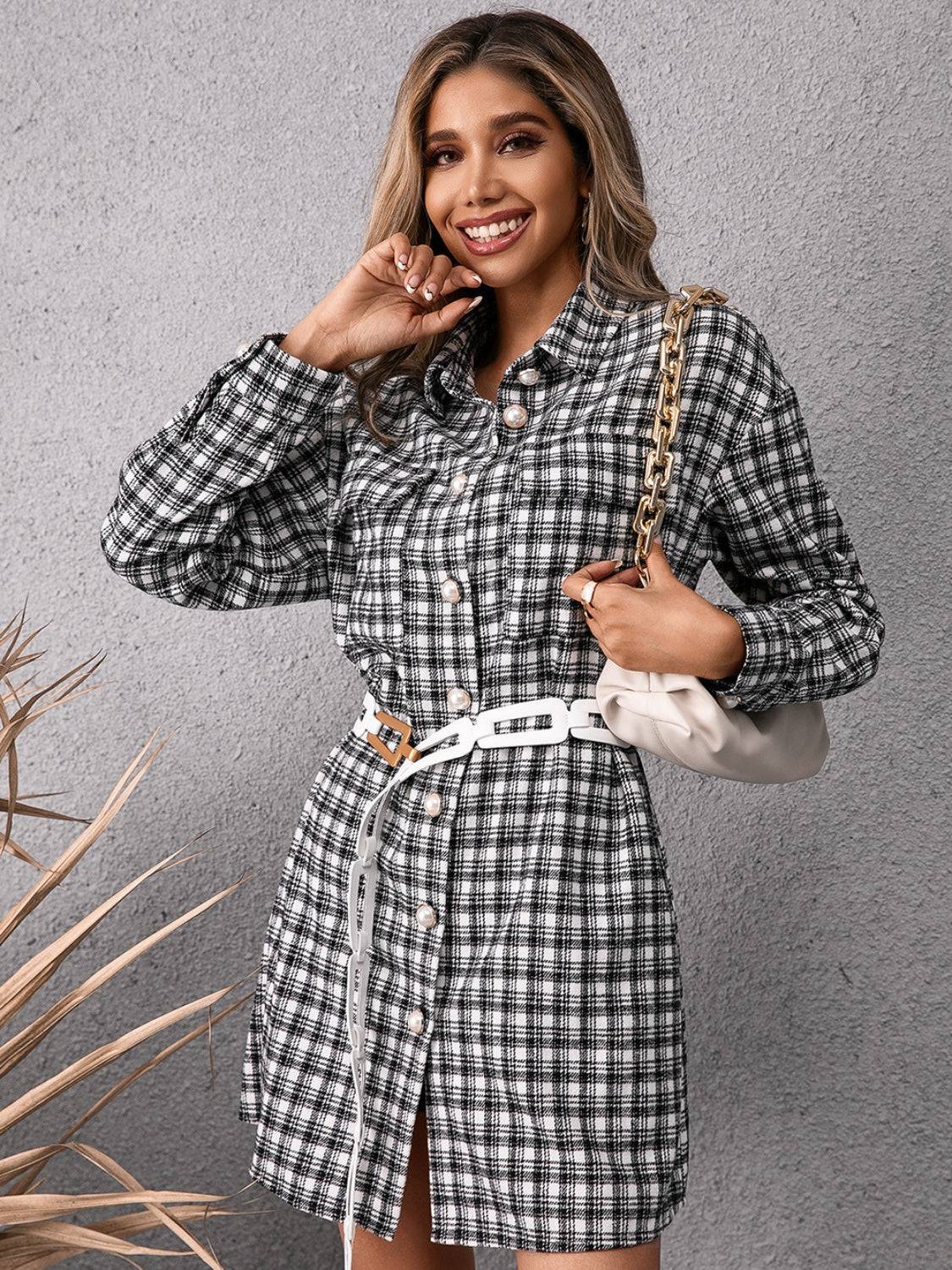 Kariertes Minikleid mit langen Ärmeln und Taschen