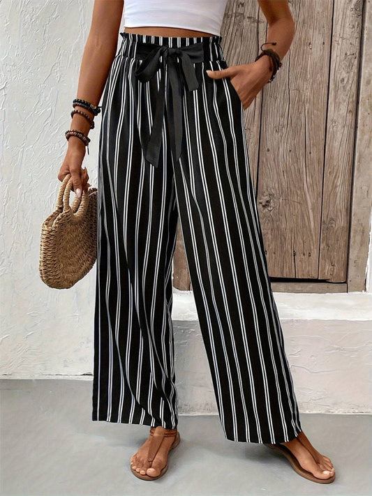 Gestreifte Hose mit weitem Bein und hoher Taille