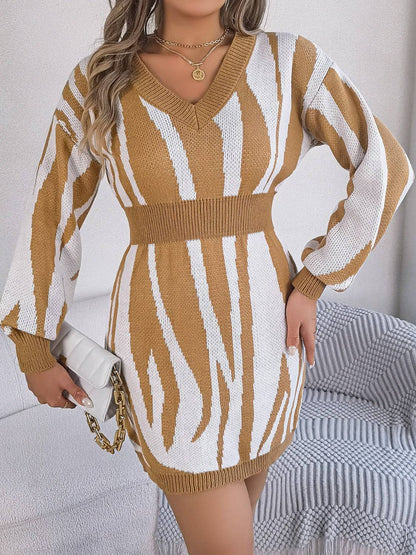 Pulloverkleid mit V-Ausschnitt und langen Ärmeln im Animalprint