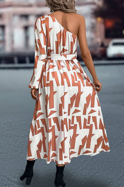 Bedrucktes One-Shoulder-Kleid mit Taillenschnürung