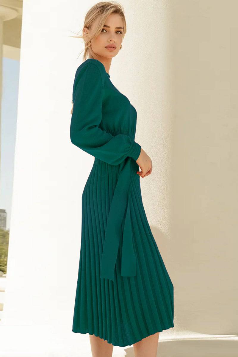 Plissiertes Pulloverkleid mit Rundhalsausschnitt und langen Ärmeln