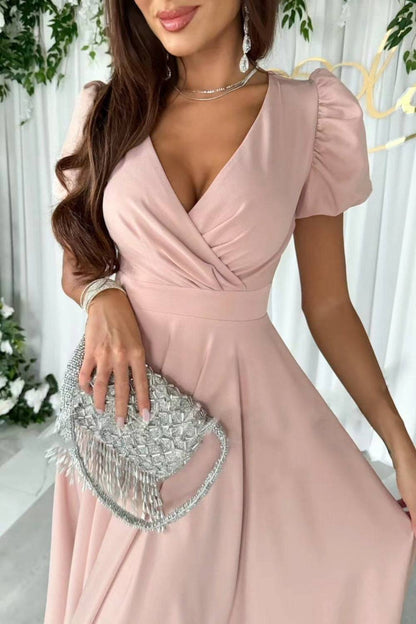 Midikleid mit Überwurf und Puffärmeln