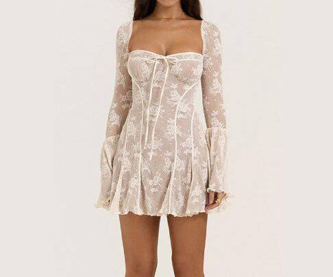 Langärmliges Spitzenkleid zum Binden