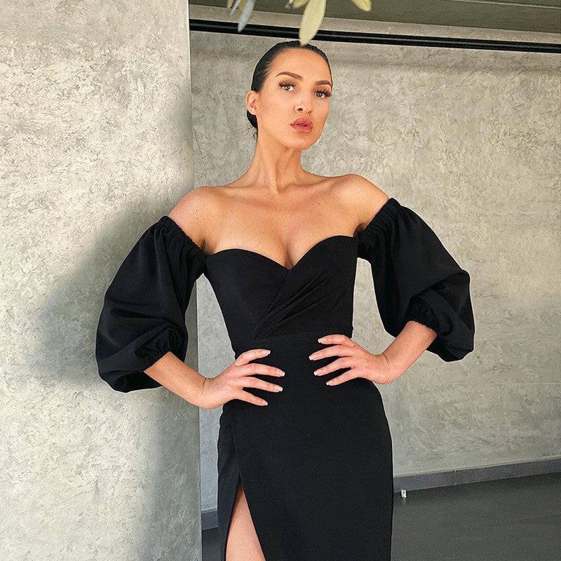 Schulterfreies Kleid mit Puffärmeln