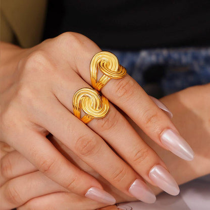 18 Karat vergoldeter gedrehter Ring