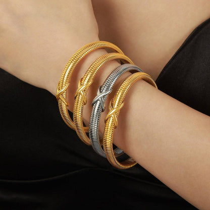 Federförmiges Armband aus Titanstahl