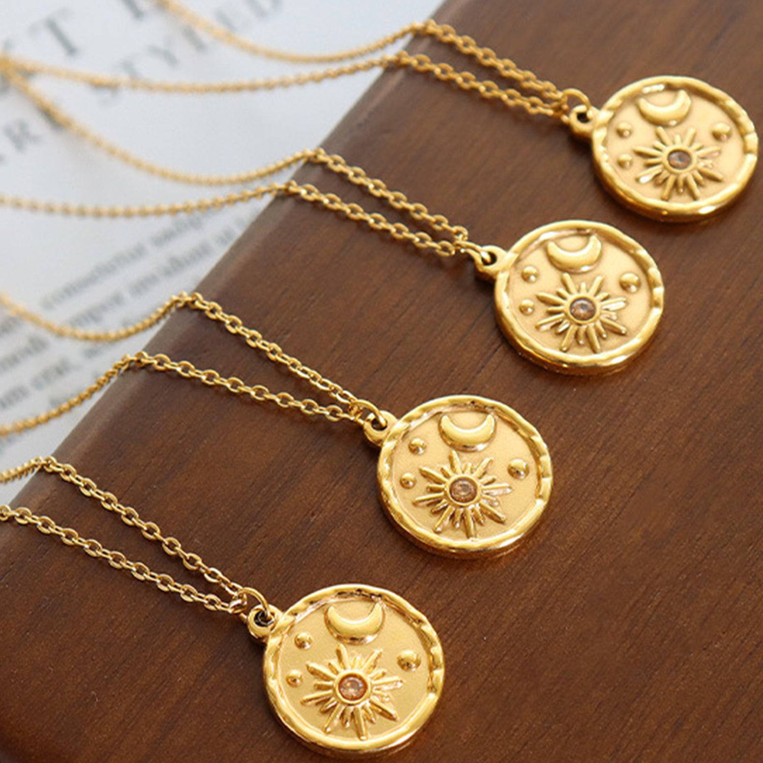 Zircon Titanium Steel Coin Shape Necklace - Siennasass