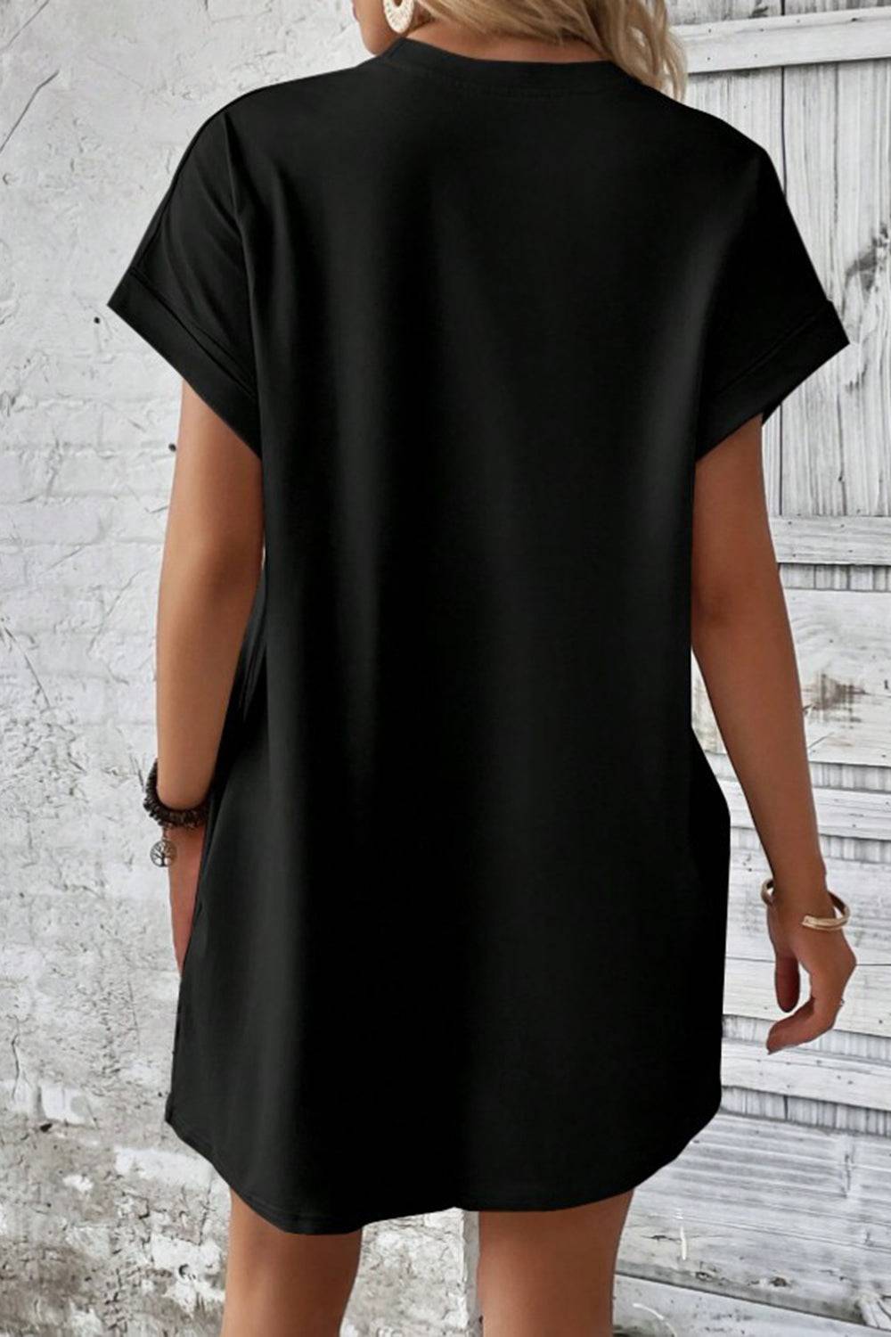 Pocketed Round Neck Short Sleeve Dress - Siennasass