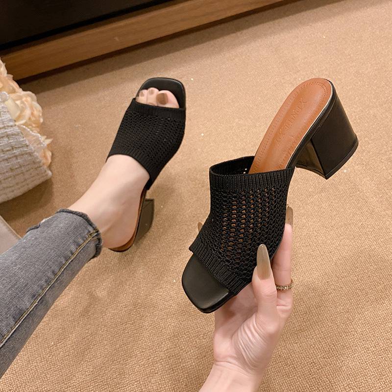 Stricksandalen mit Blockabsatz