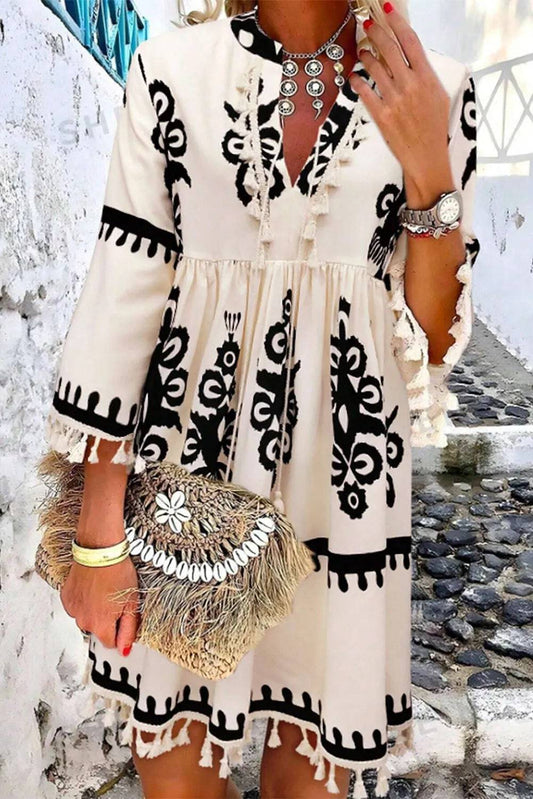 Minikleid mit Quastenprint und Dreiviertelärmeln