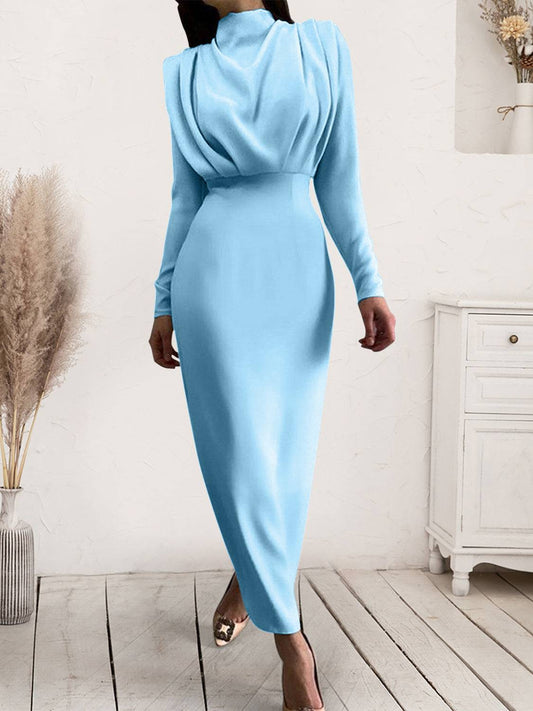 Gerüschtes Rollkragen-Langarmkleid