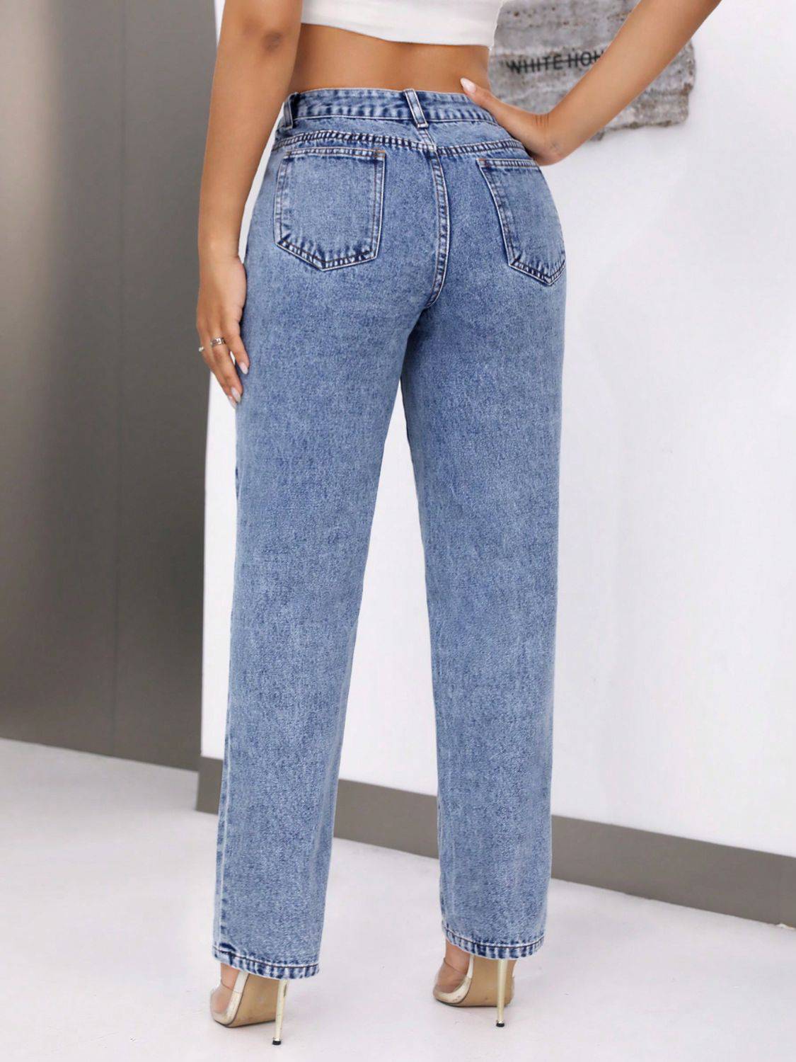 Mid-Rise Waist Jeans with Pockets - Siennasass