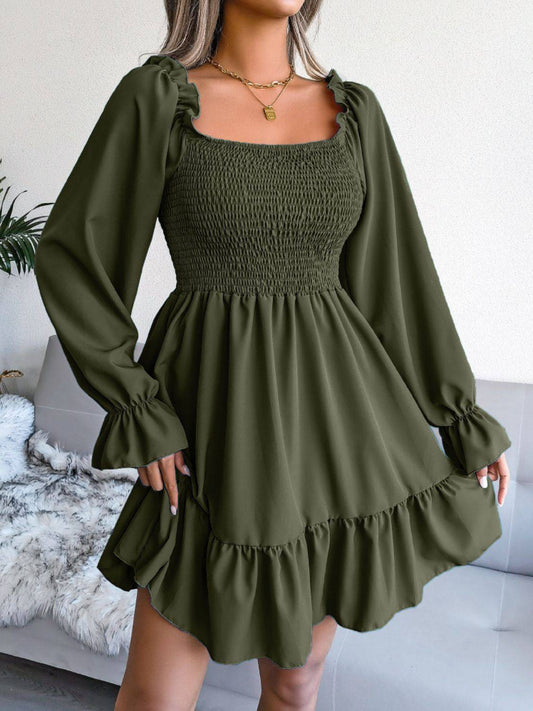 Kleid mit gesmokten Volantärmeln und quadratischem Ausschnitt