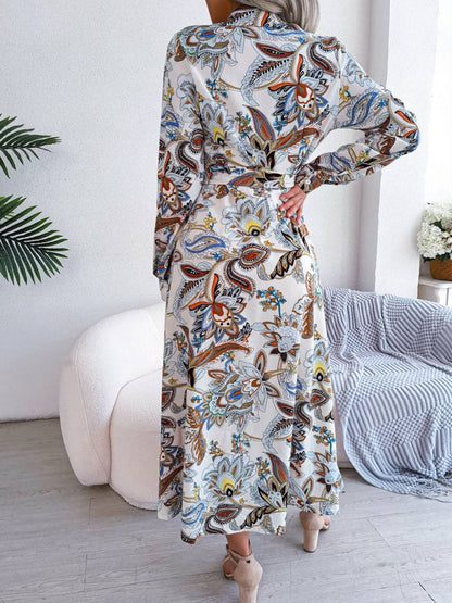Bedrucktes Langarm-Midikleid mit Bindeband