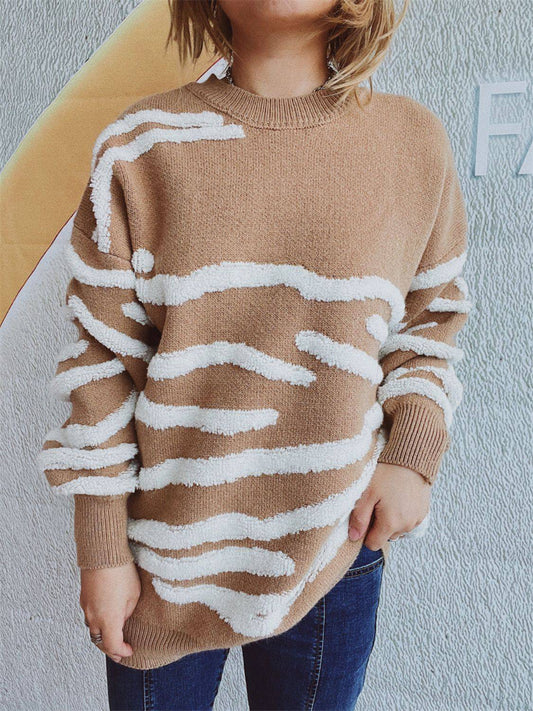 Pullover mit Rundhalsausschnitt und langen Ärmeln in Kontrastfarbe
