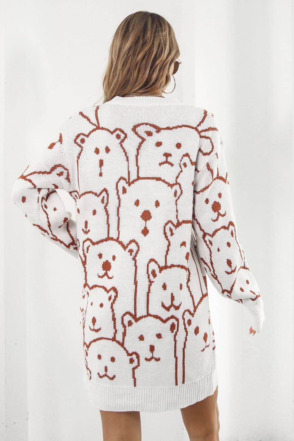 Pulloverkleid mit Rundhalsausschnitt und Bärenmuster