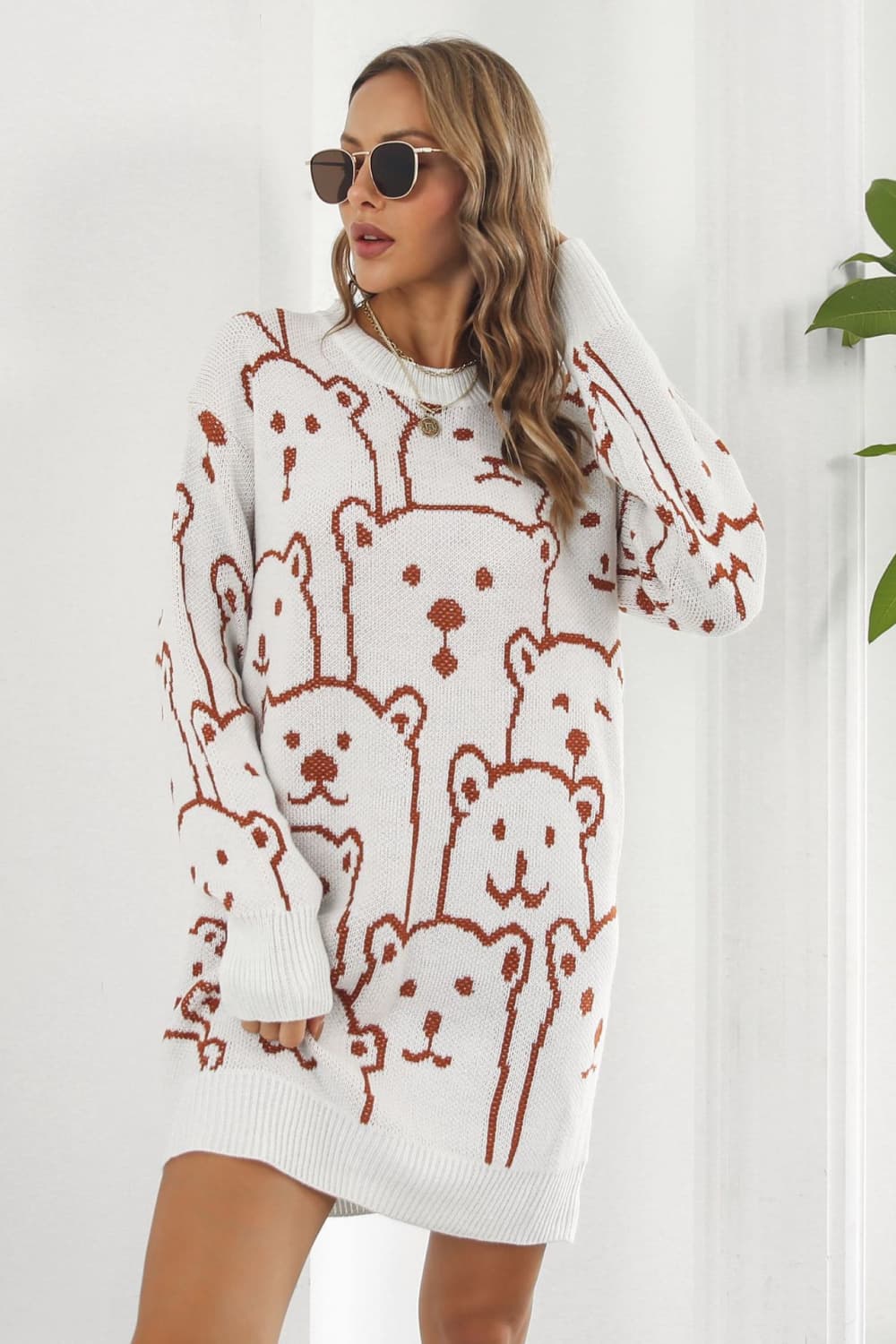 Pulloverkleid mit Rundhalsausschnitt und Bärenmuster