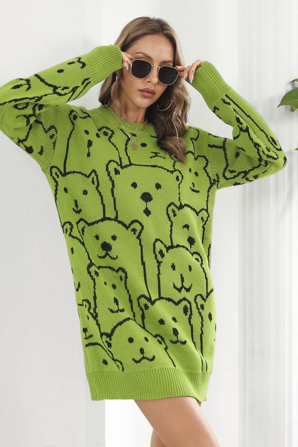 Pulloverkleid mit Rundhalsausschnitt und Bärenmuster