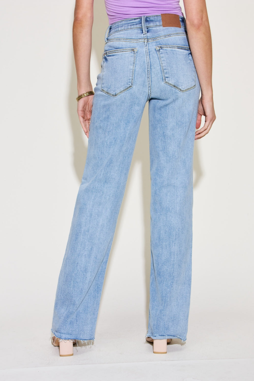 Judy Blue Full Size V Front Waistband Straight Jeans - Siennasass