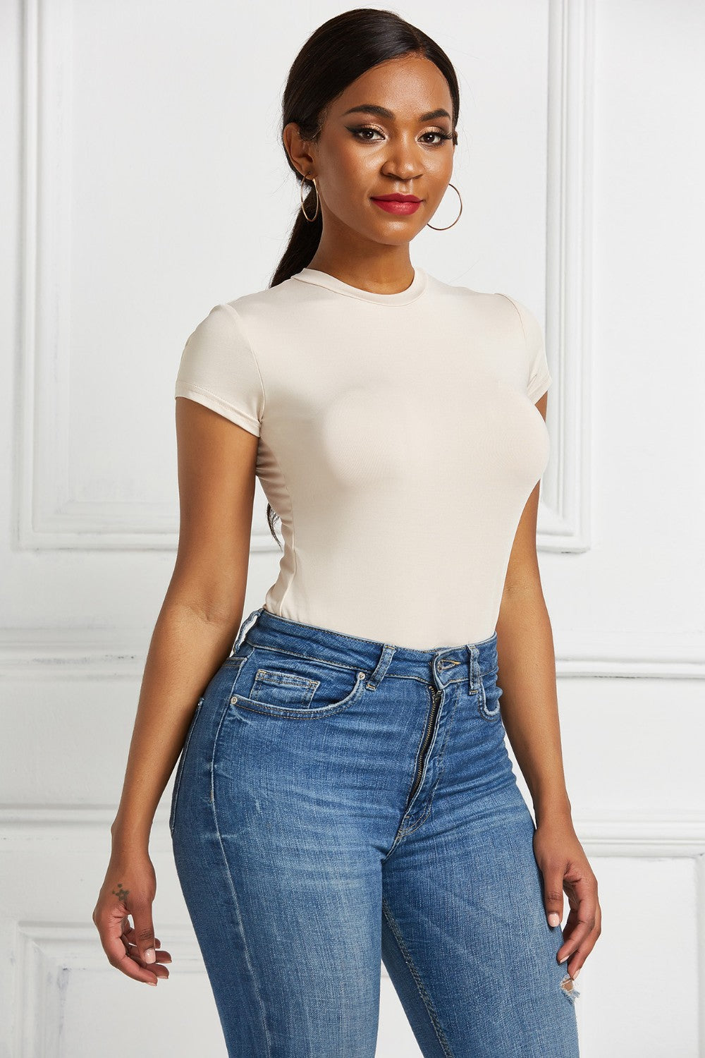 Round Neck Short Sleeve Bodysuit - Siennasass